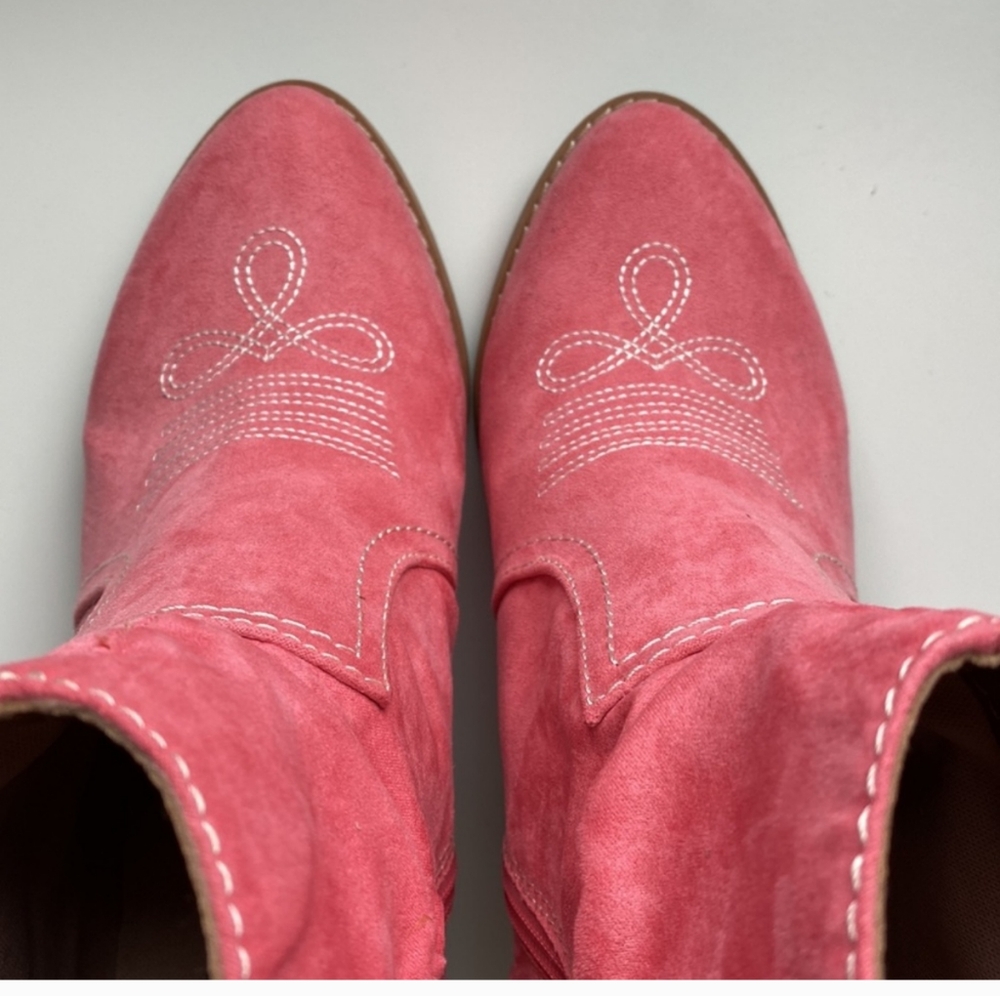 Pink suede western boots, size 9 pink cowgirl boots, pink country ankle boots